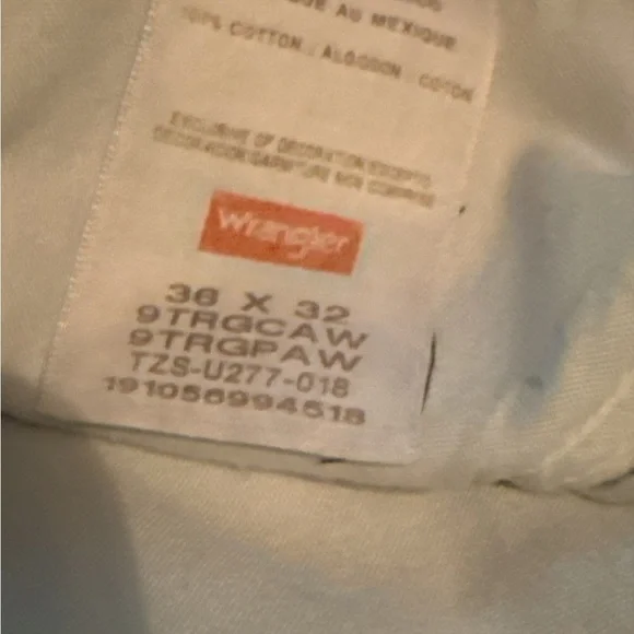 Wrangler Blue Relaxed Fit Jeans Versatile Comfort Light Blue 36x32 farm, rodeo - Picture 5 of 5